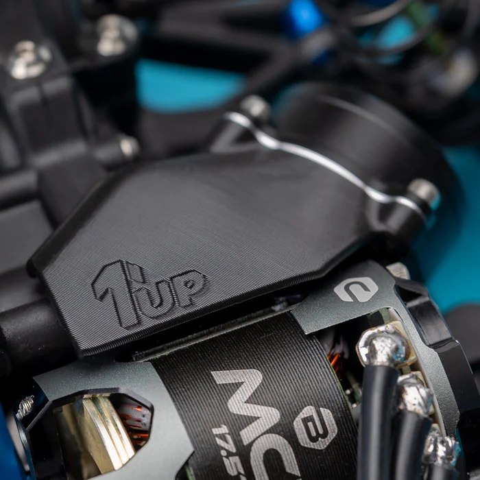 190735C_700x 190735C_700x