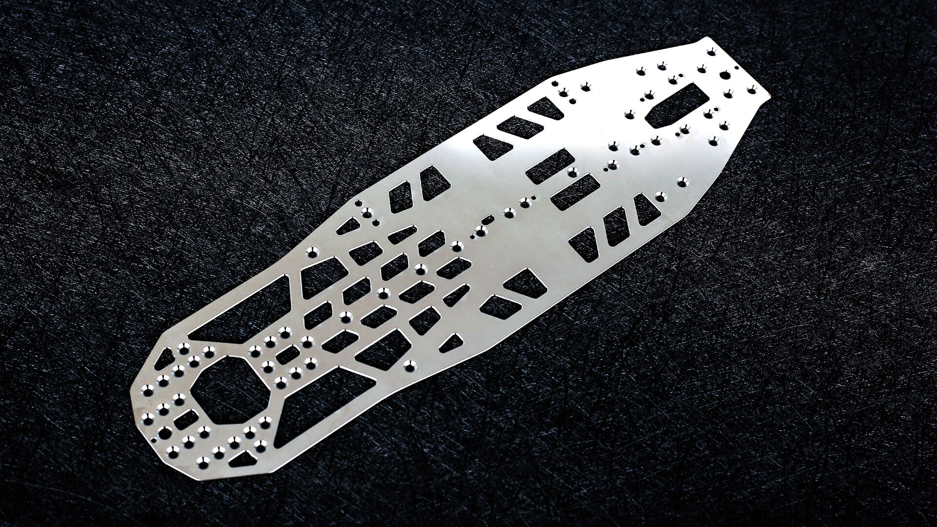 WeiRC Stahl Chassis 1,2mm für Schumacher FT9 (146g)