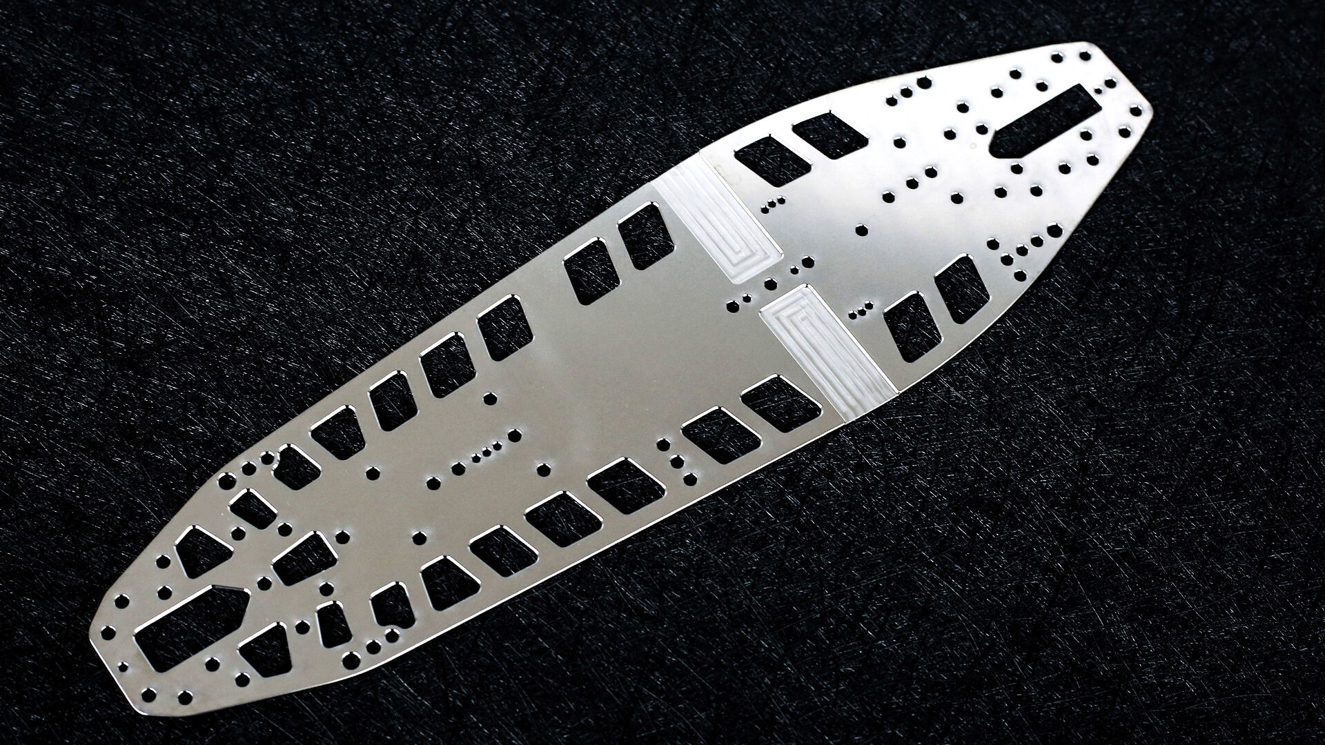 WEI-SC-FXR WeiRC Stahl Chassis 1,2mm fr Awesomatix A800 FXR (134g) (2)