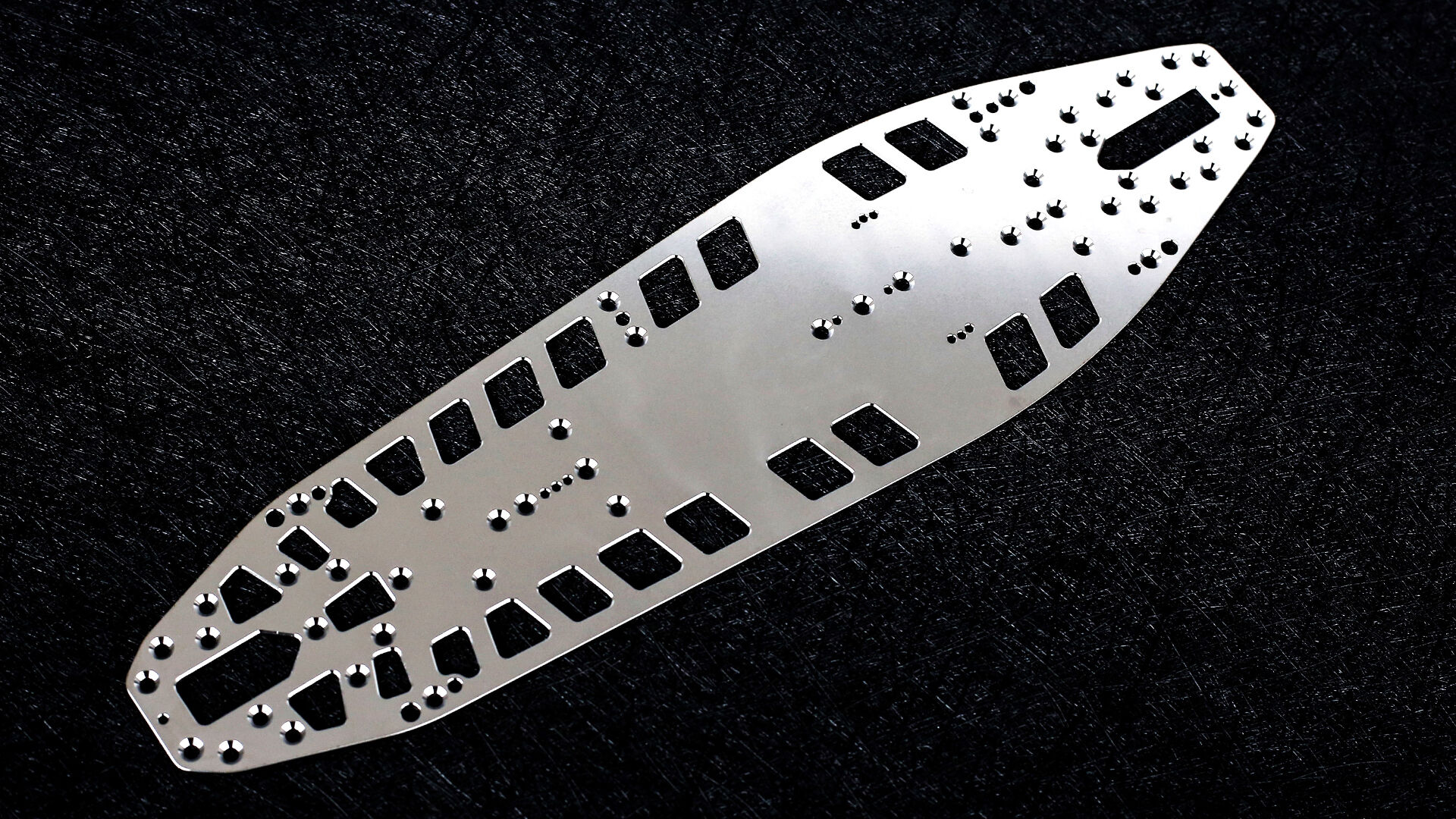 WeiRC Stahl Chassis 1,2mm für Awesomatix A800 FXR (134g)