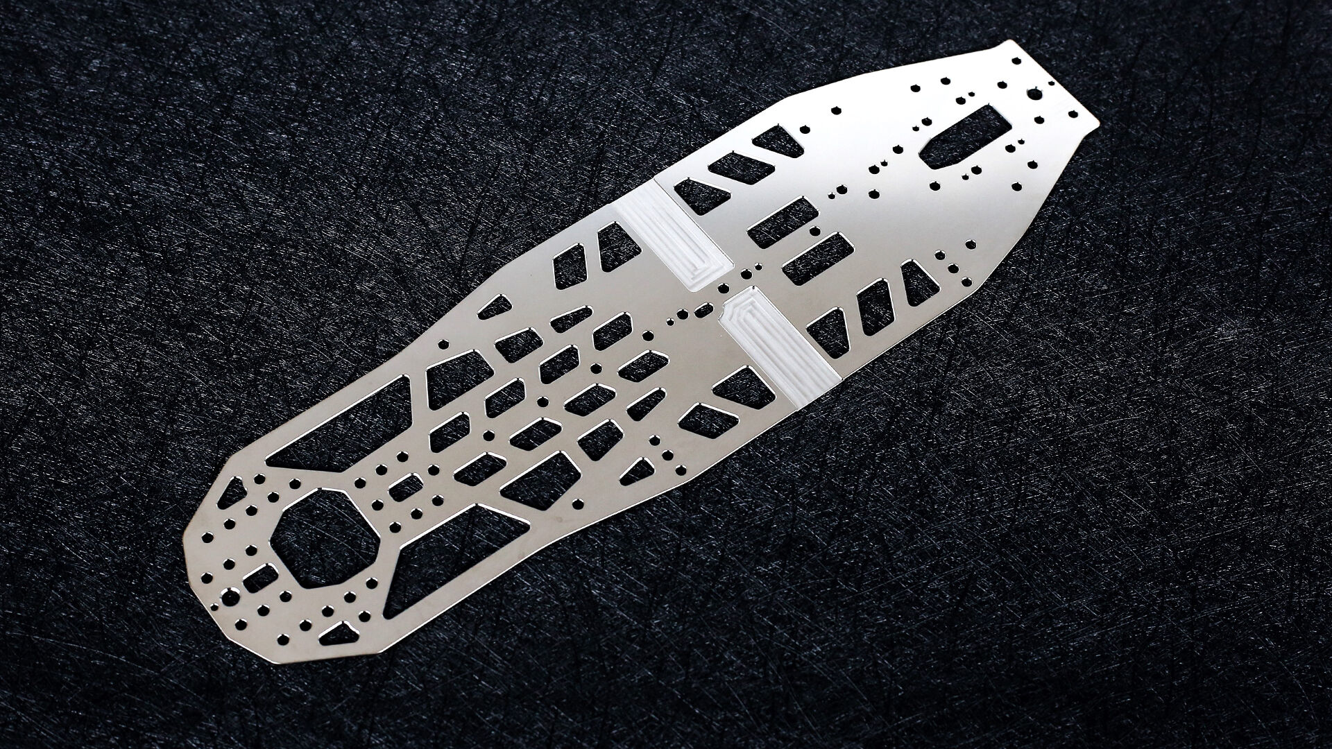 WEI-SC-FT9 WeiRC Stahl Chassis 1,2mm fr Schumacher FT9 (146g)1