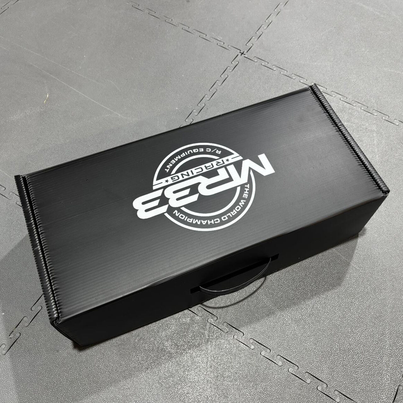 MR33-805018 MR33 Kunststoff Transportbox Black Hollow 44,1x20,9x11,9cm (3)