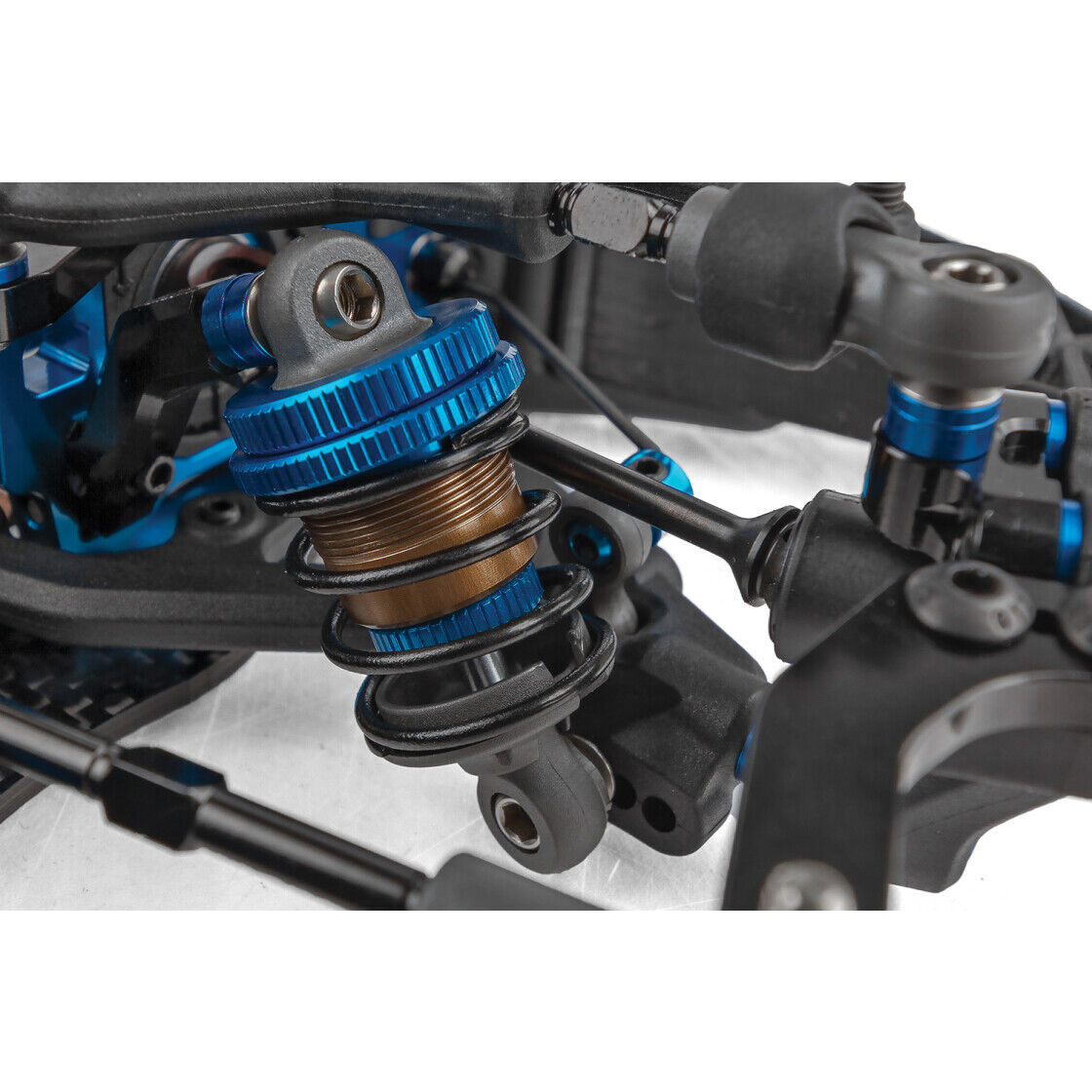 AE30141-Team-Associated-TC8-Tourenwagen-Baukasten-110-Kohlefaser-CHassis-11 ae30141-team-associated-tc8-tourenwagen-baukasten-110-kohlefaser-chassis-11